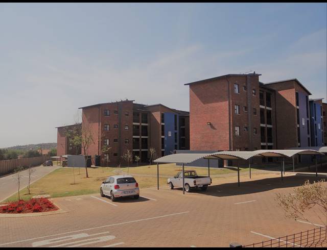 2 BEDROOM APARTMENT BLOCK TO LET IN MOOIKLOOF